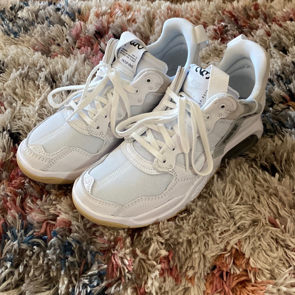 Nike Jordan MA 2